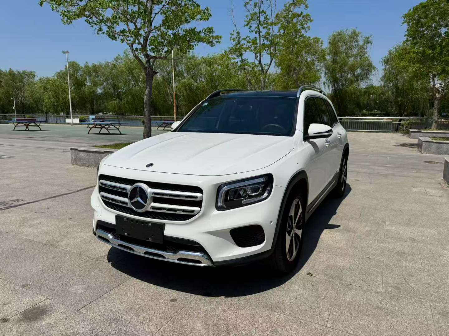 Mercedes-Benz GLB 2