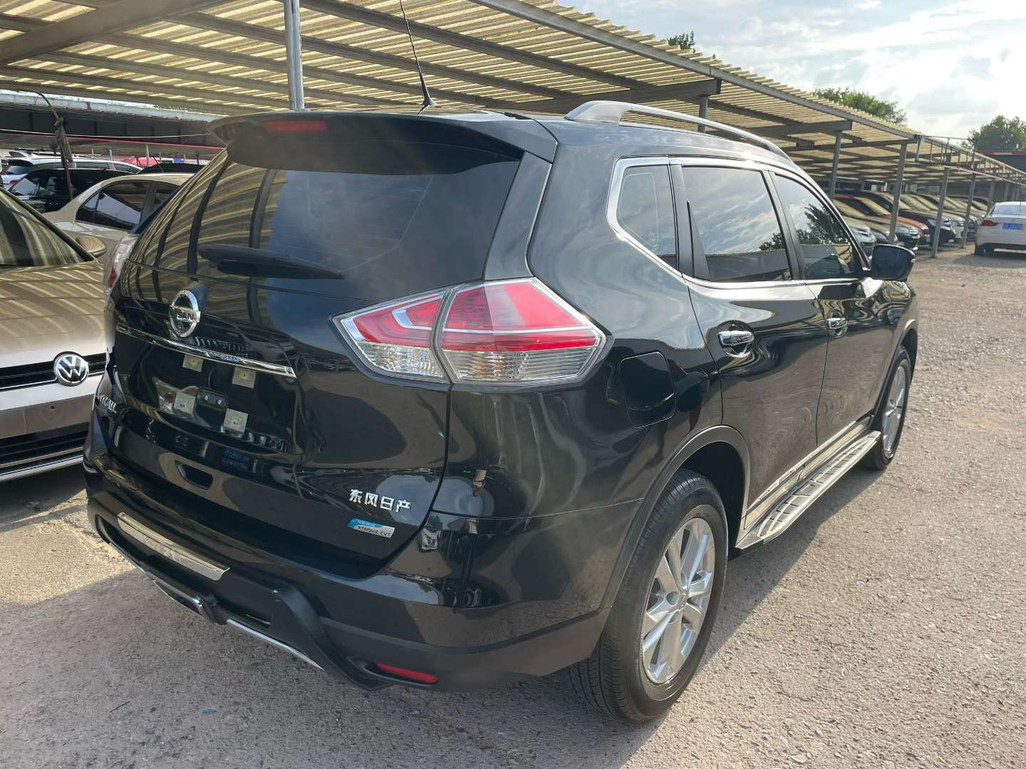 Nissan X-Trail 2.0L Automatic 6
