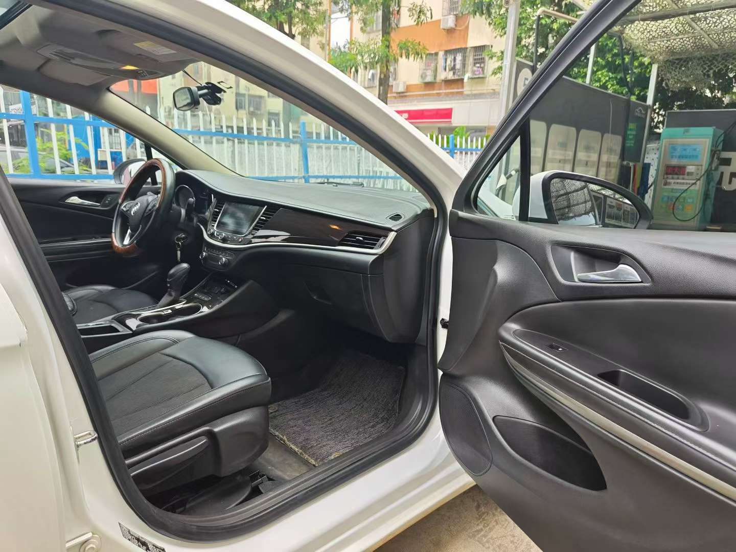 Buick Verano Verano Sedan 20T Dual-clutch Leading Edition 6