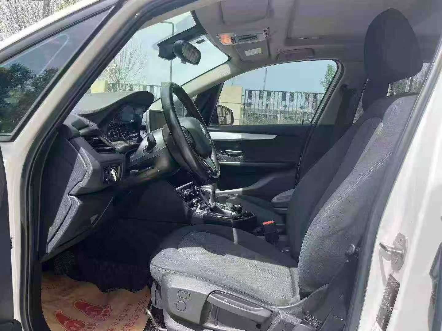 BMW 2 Series 2016 1.5T Leading Edition 4