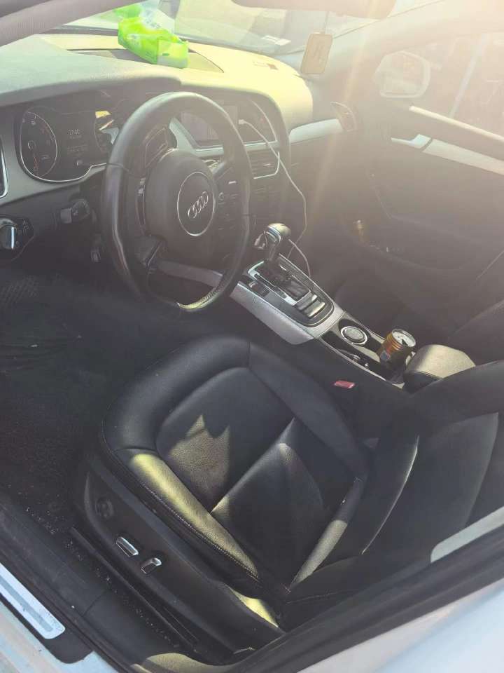 Audi A4 2014 2.0T Automatic Luxury 3
