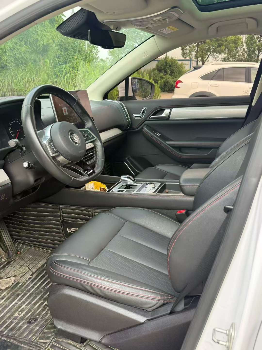 BYD Tang DM 7-Seat High Trim 8