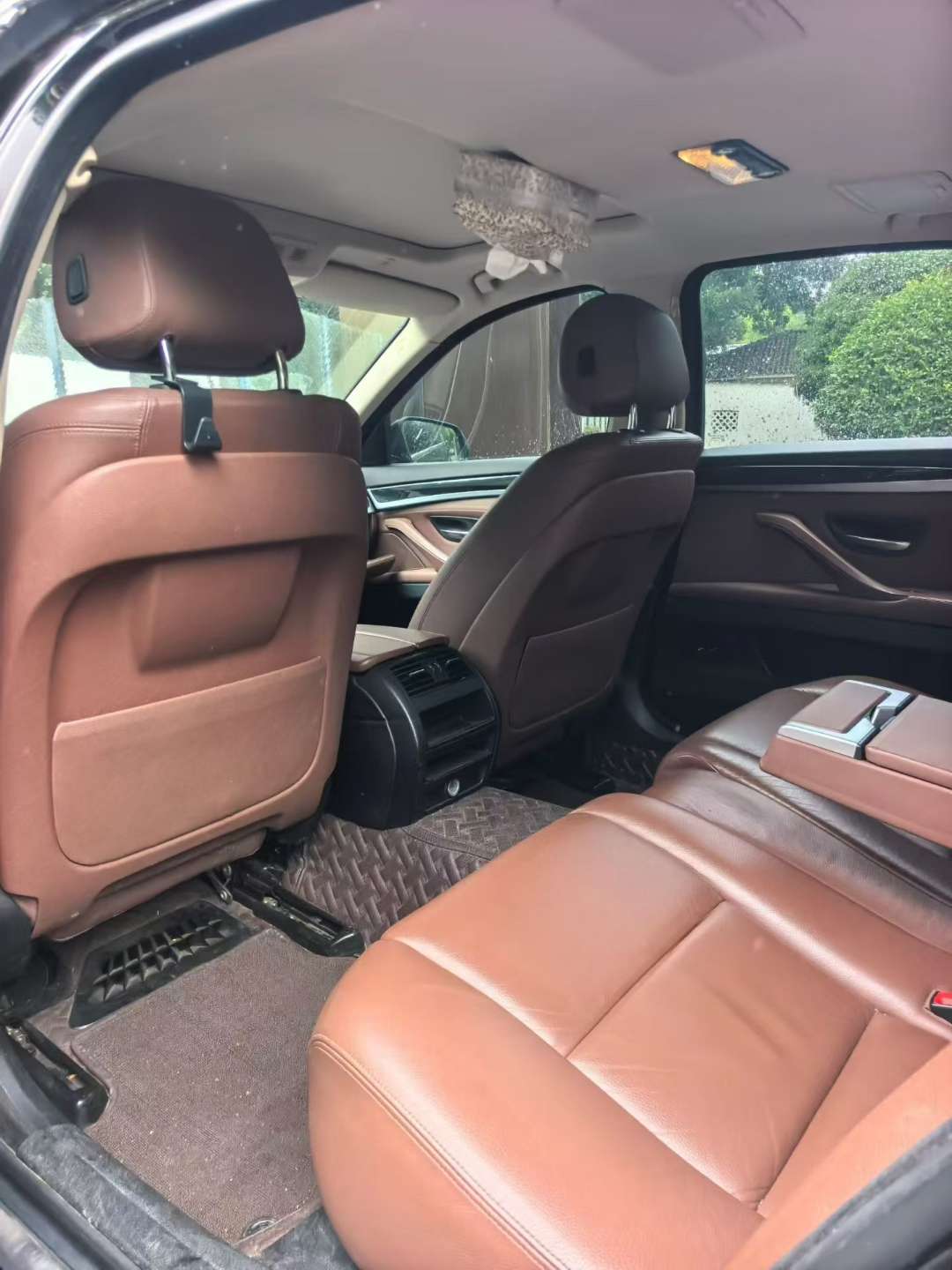 BMW 5 Series 2017 520Li 8