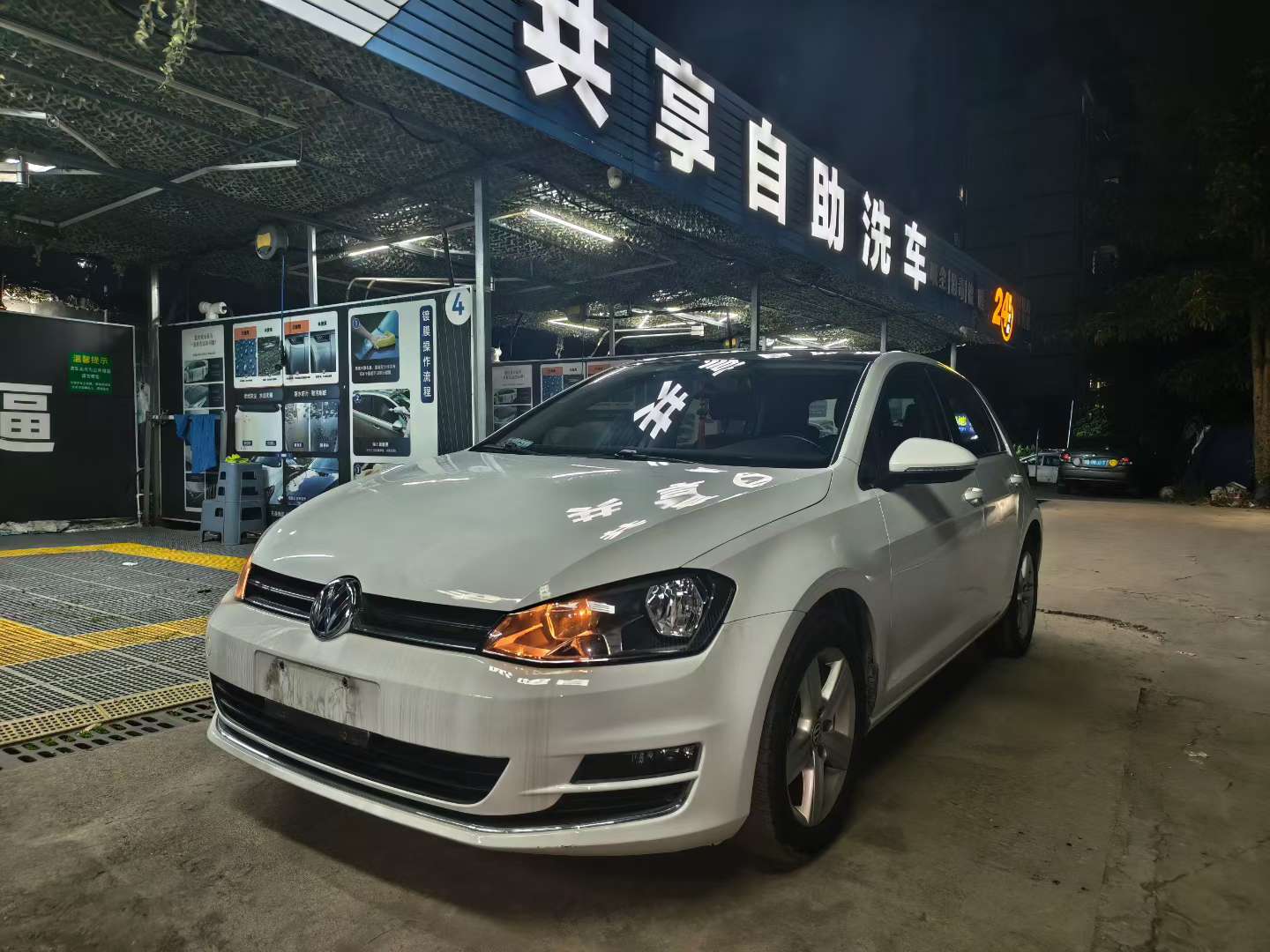 Volkswagen Golf 1.4TSI Automatic Comfort Trim 2
