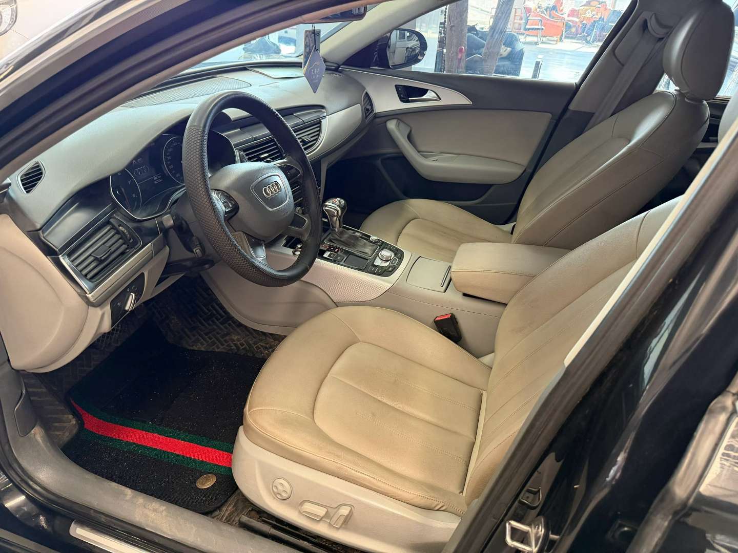 Audi A6 2.5L 3