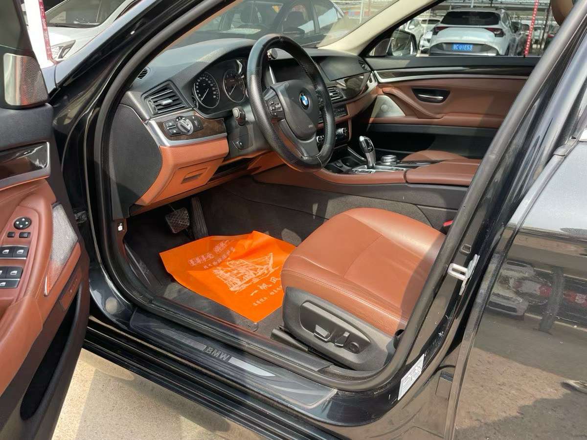 BMW 5 Series 528Li 2