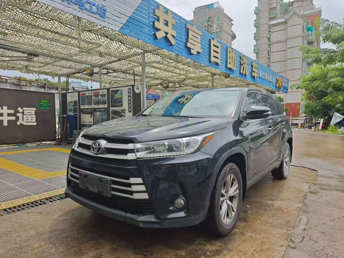 Toyota Highlander 2.0T 2WD Elite 7-Seater 2