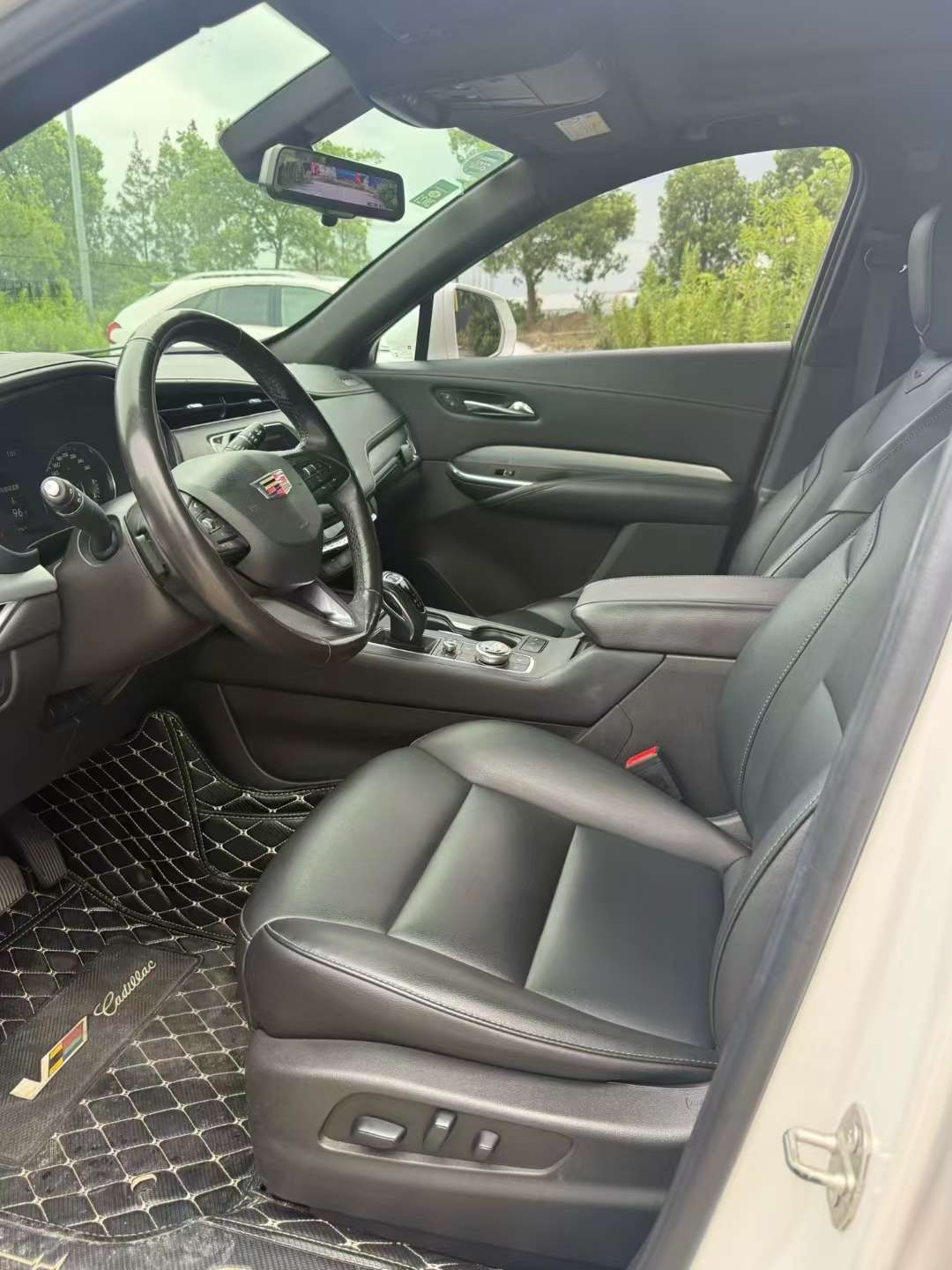 Cadillac XT4 28T FWD Luxury 7
