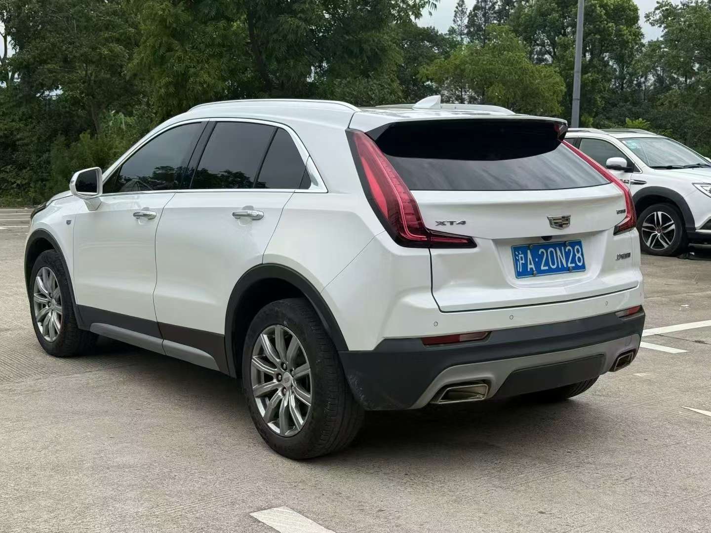 Cadillac XT4 28T FWD Luxury 6