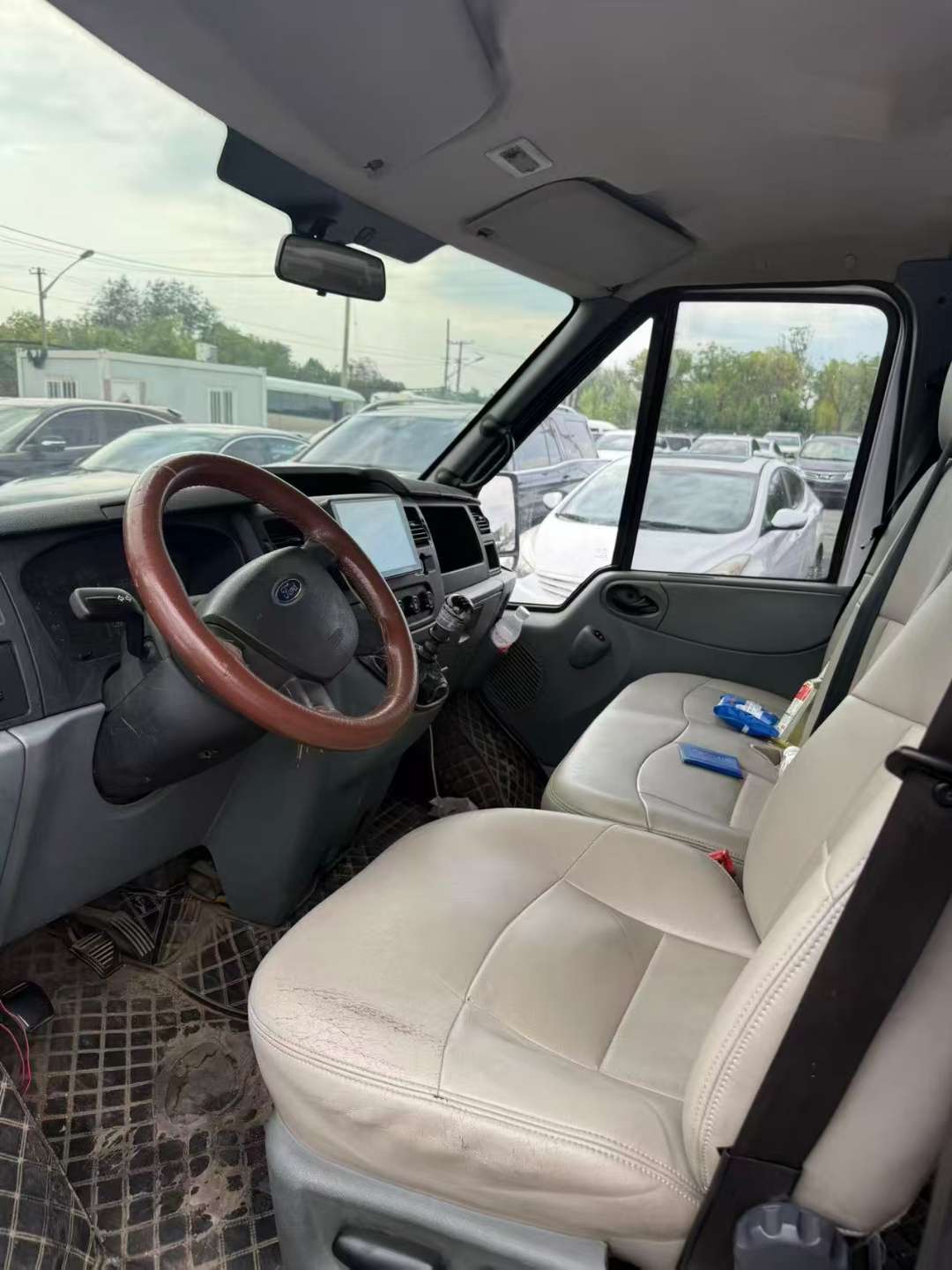 Ford Transit New Era 2