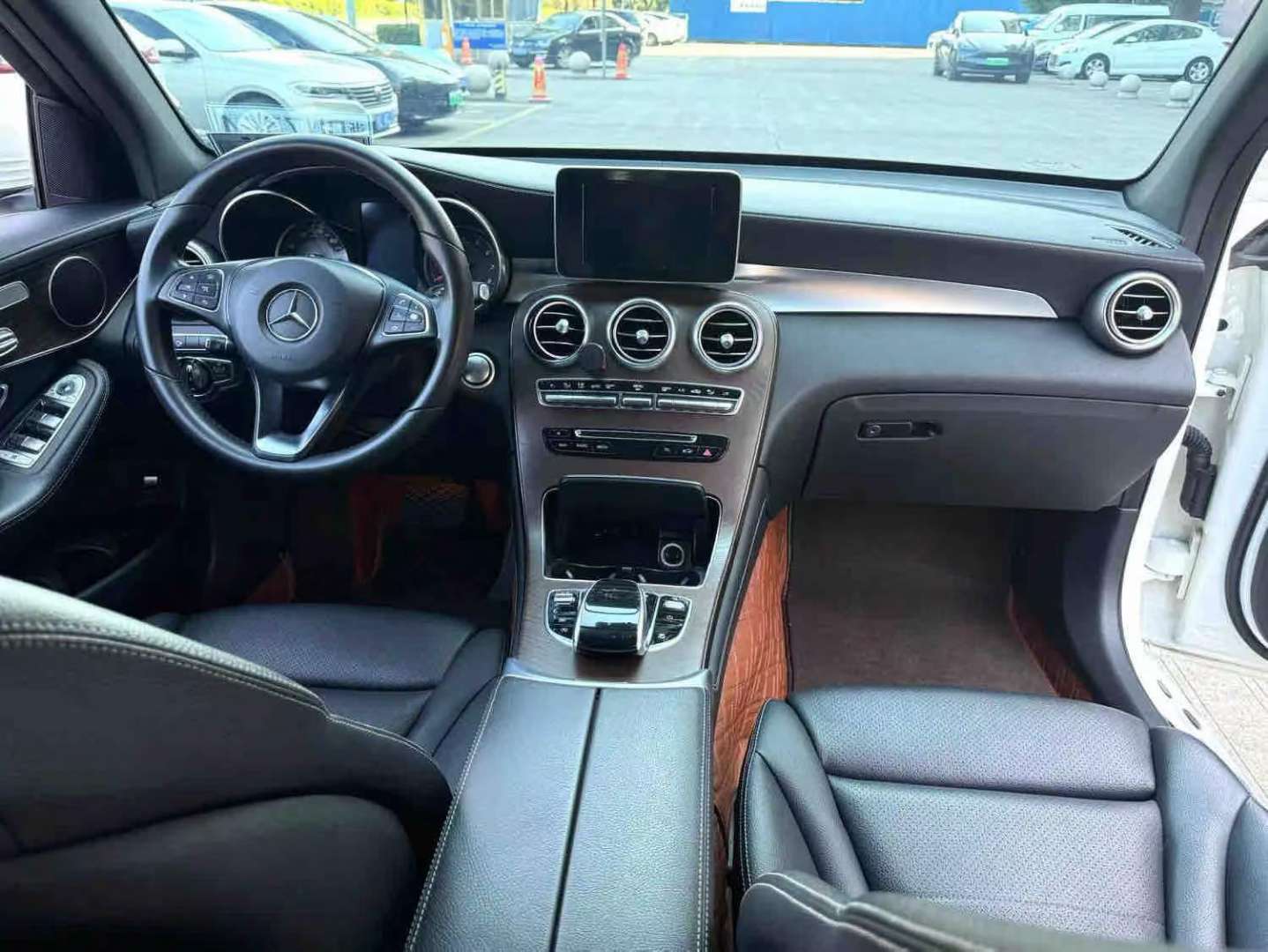 Mercedes-Benz GLC GLC300 2.0T Dynamic 5