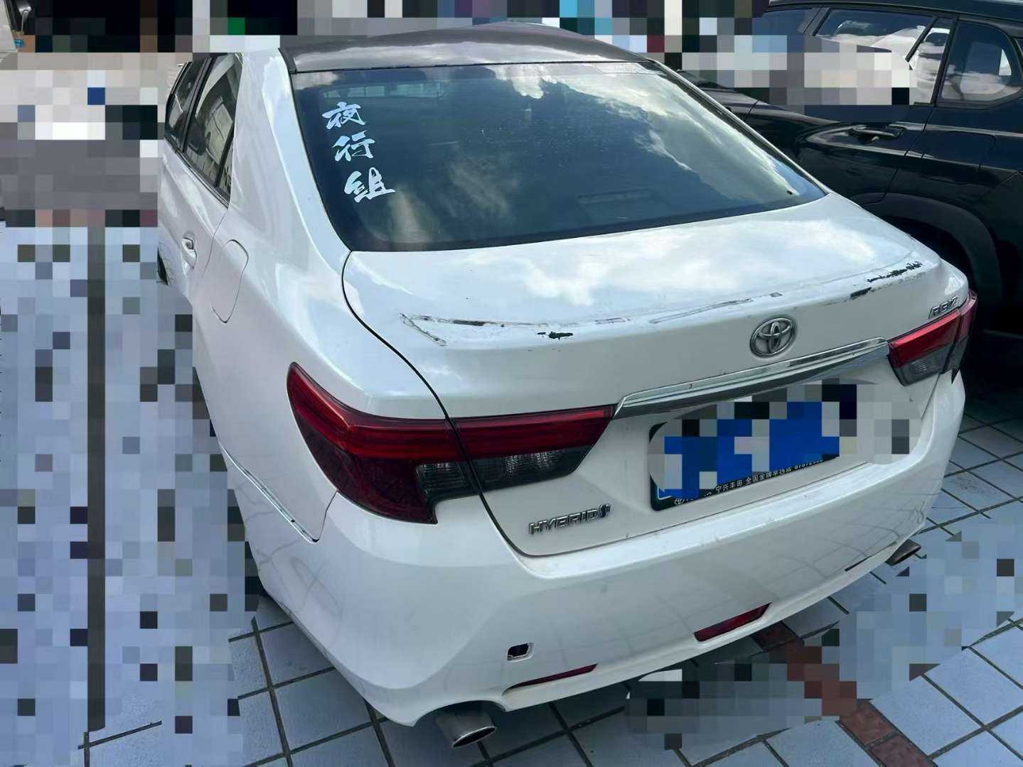 Toyota Reiz 4