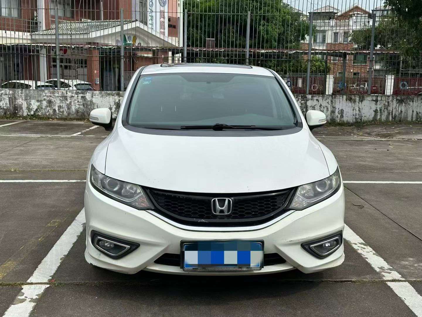Honda Jade 1.8L 5-Seat Automatic Elite Edition 2