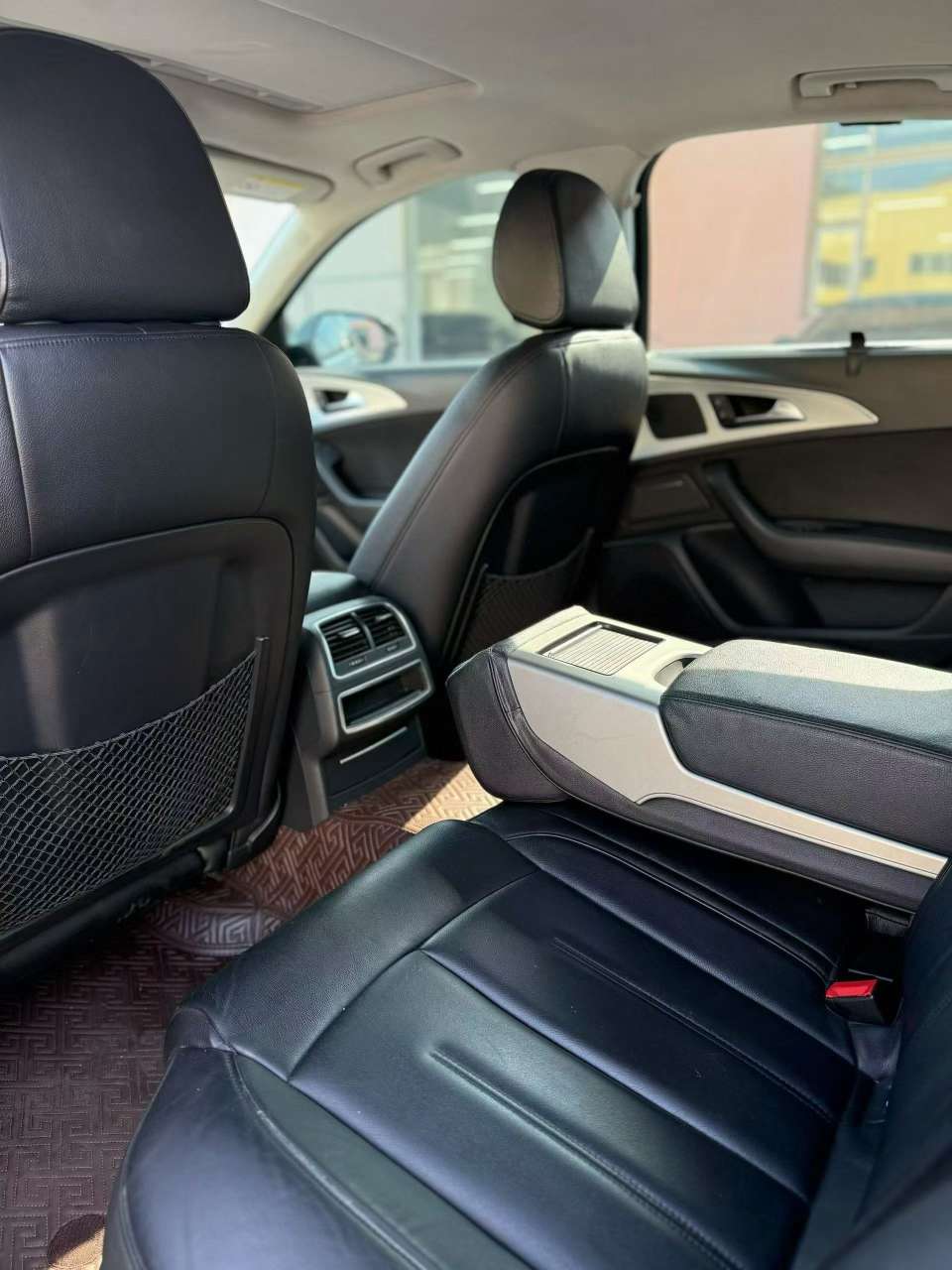 Audi A6L 7