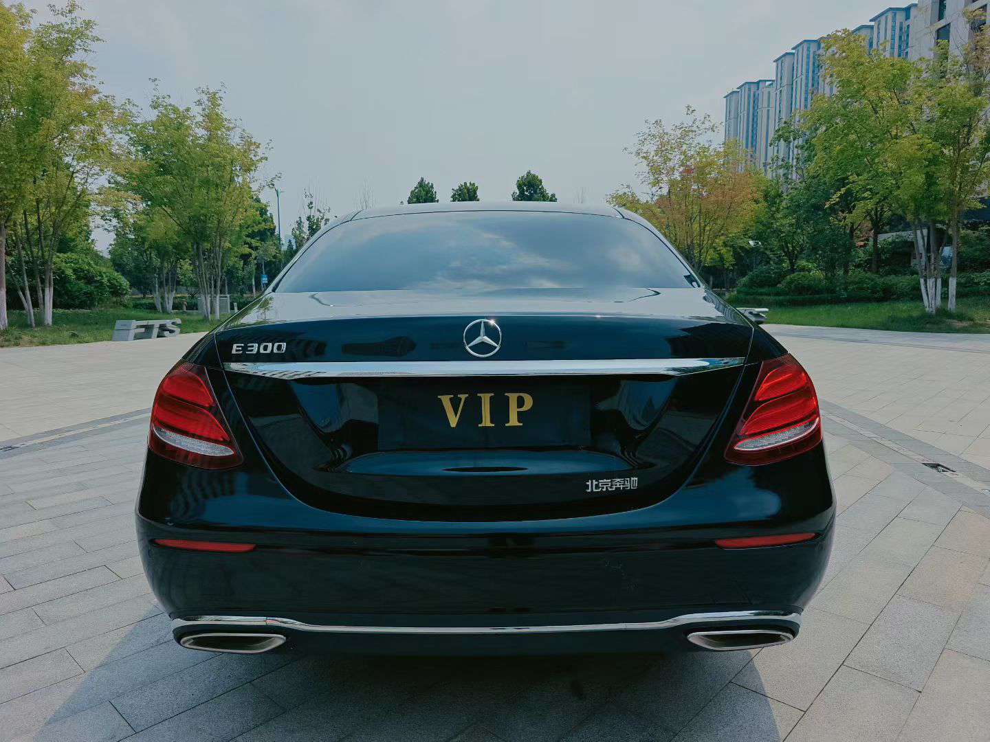 Mercedes-Benz E-Class 2.0T Automatic with Sunroof 7