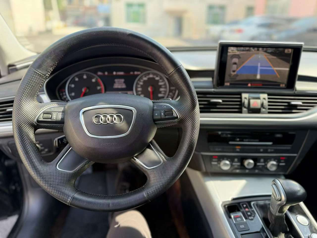 Audi A6L 4