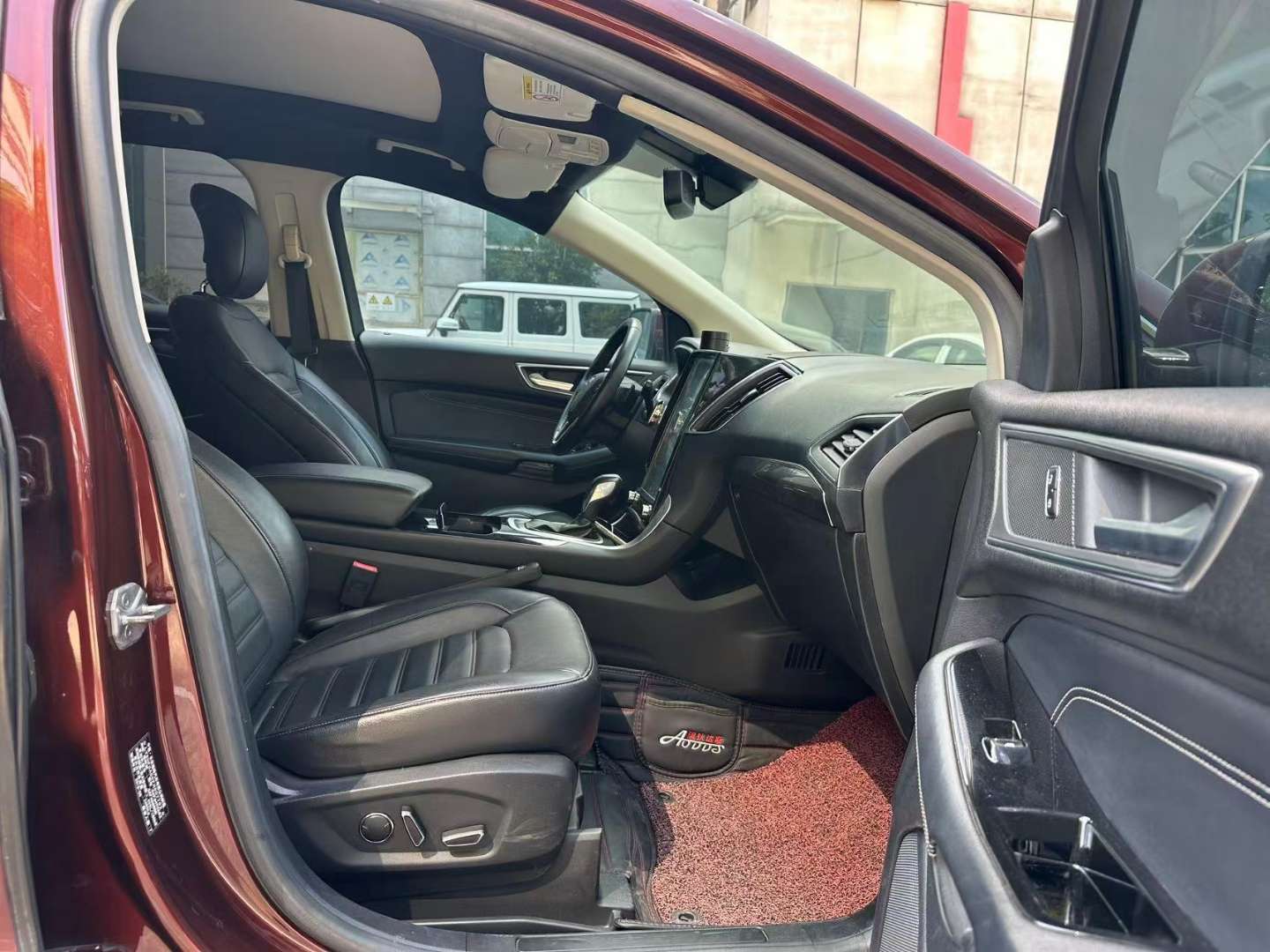 Ford Edge 2.0T FWD Elite (7-Seat) 8