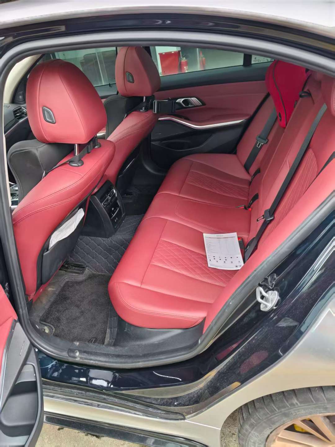 BMW 3 Series 325i Shadow Edition 3