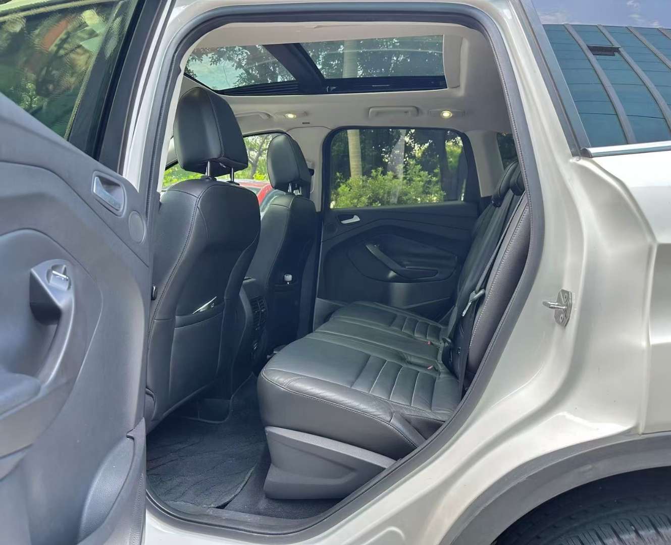Ford Kuga 2.0T GTDi AWD Elite 3