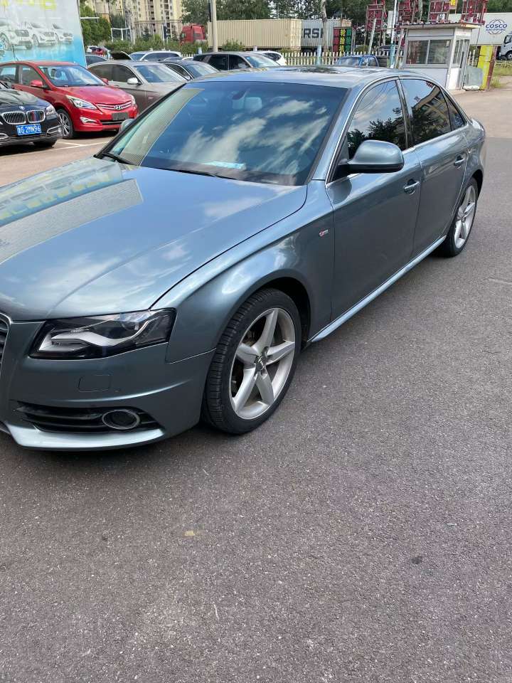Audi A4L 2.0T High Trim 3
