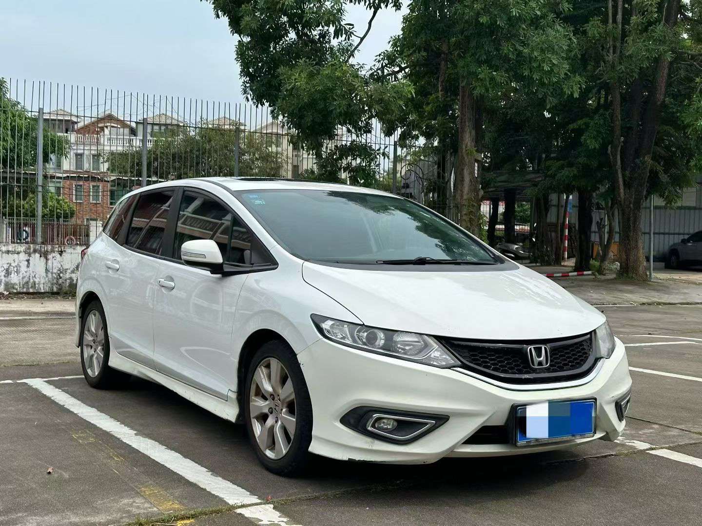 Honda Jade 1.8L 5-Seat Automatic Elite Edition 3