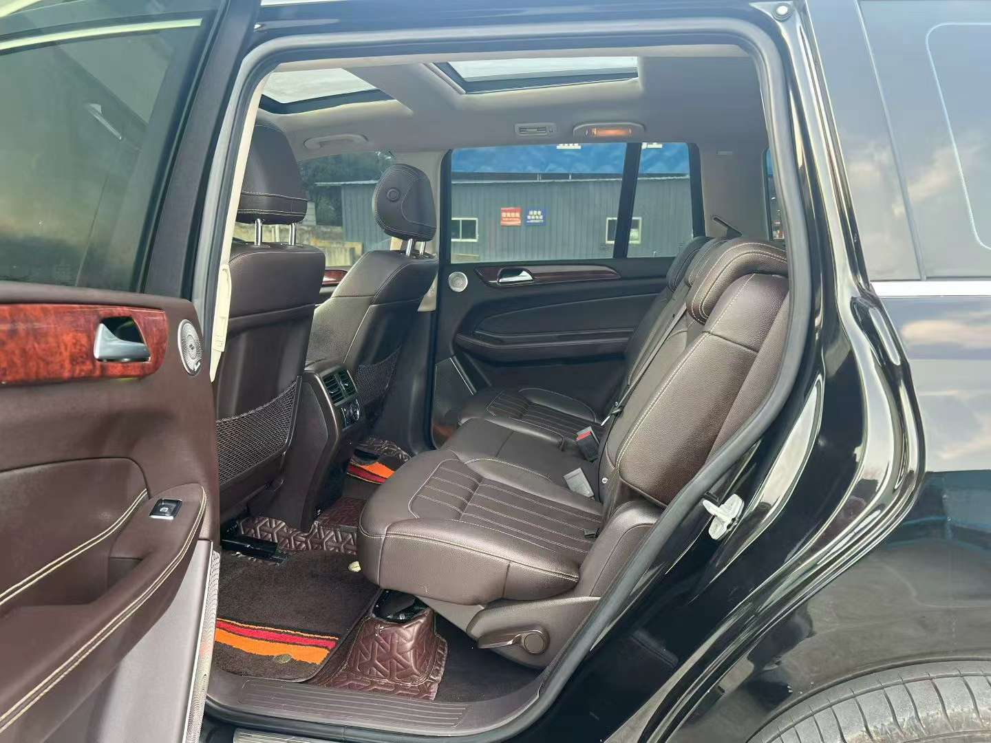 Mercedes-Benz GLS GLS320 7-Seat AWD Full-size SUV 6