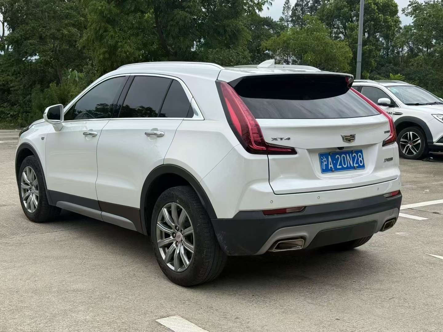 Cadillac XT4 28T FWD Luxury 6