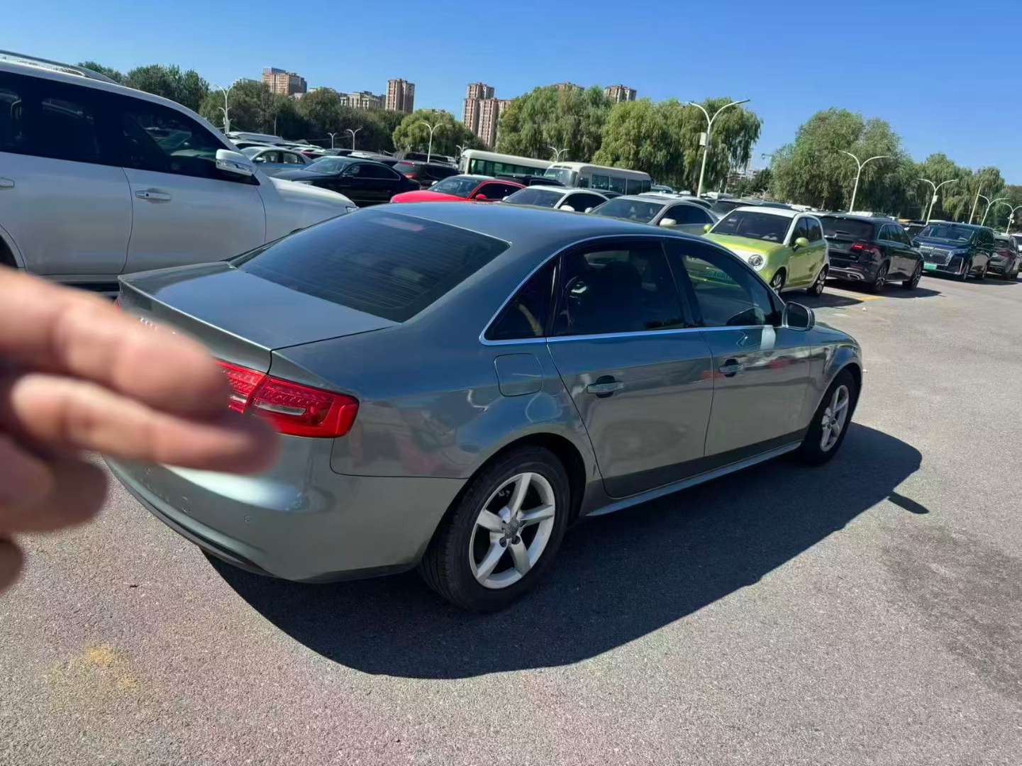 Audi A4L 4