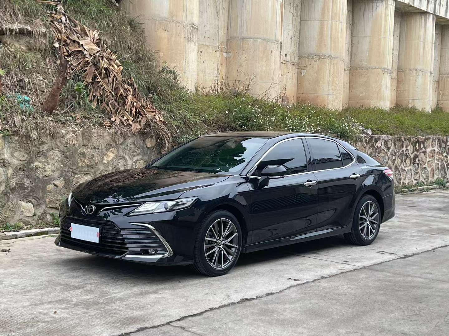 Toyota Camry 2021 2.5G Luxury