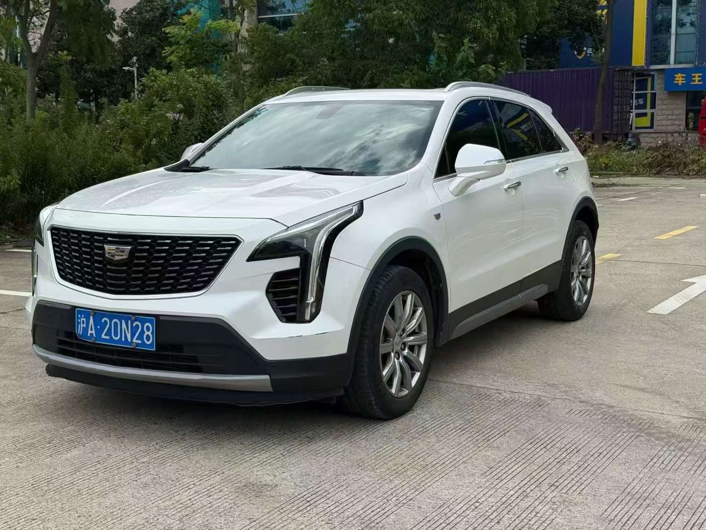Cadillac XT4 28T FWD Luxury 2