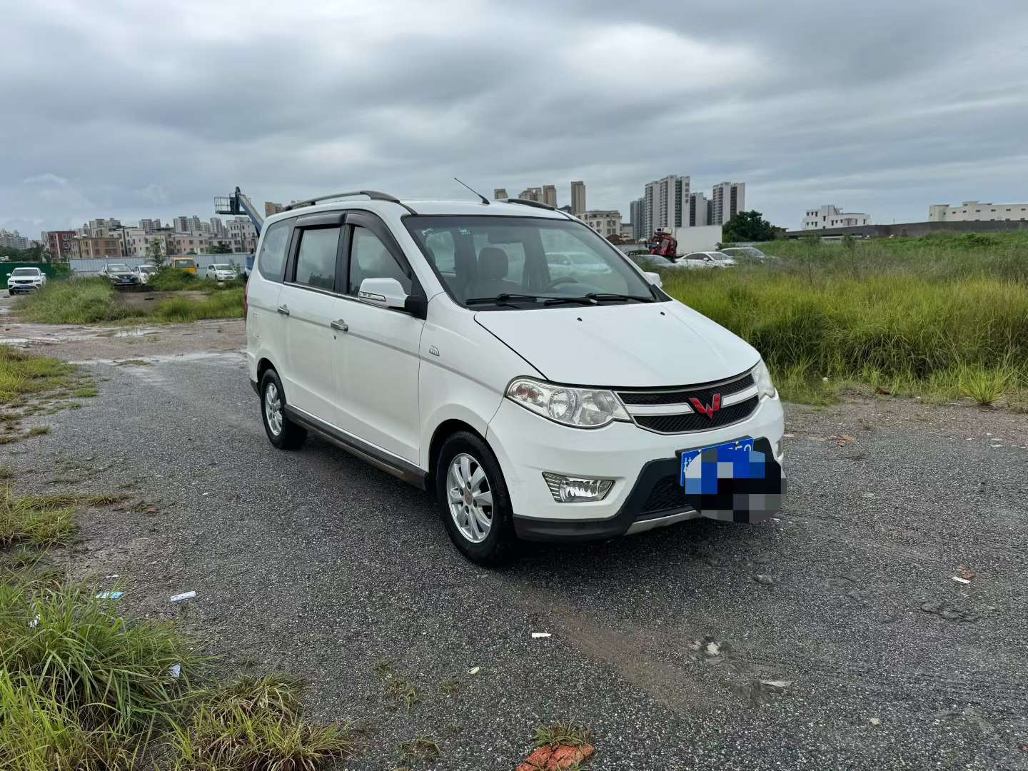 Wuling Hongguang S