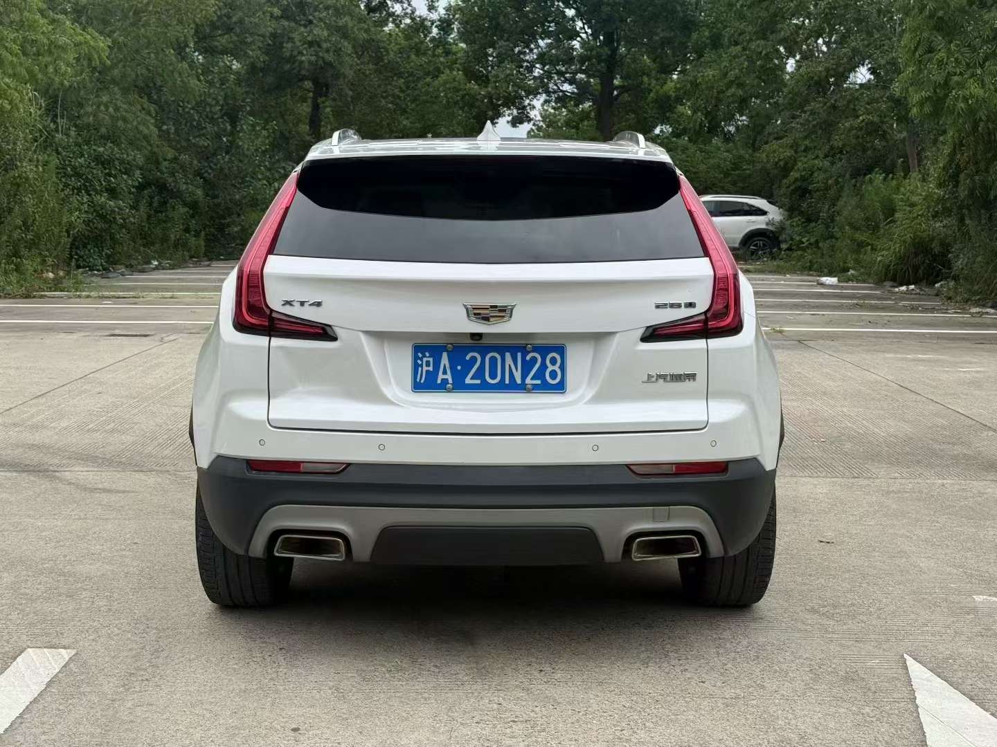 Cadillac XT4 28T FWD Luxury 5