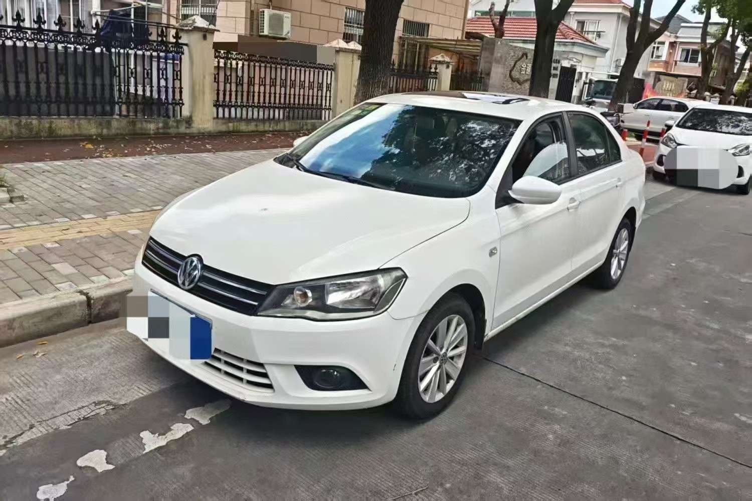 Volkswagen Jetta 1.6 Comfort 2