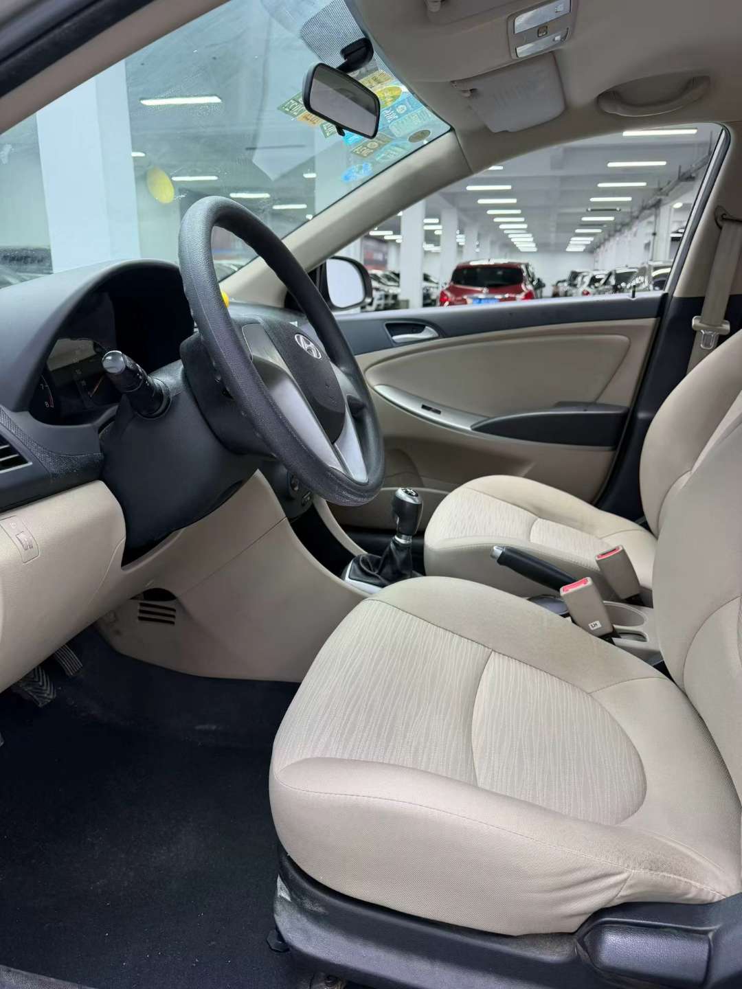 Hyundai Verna 1.4 7