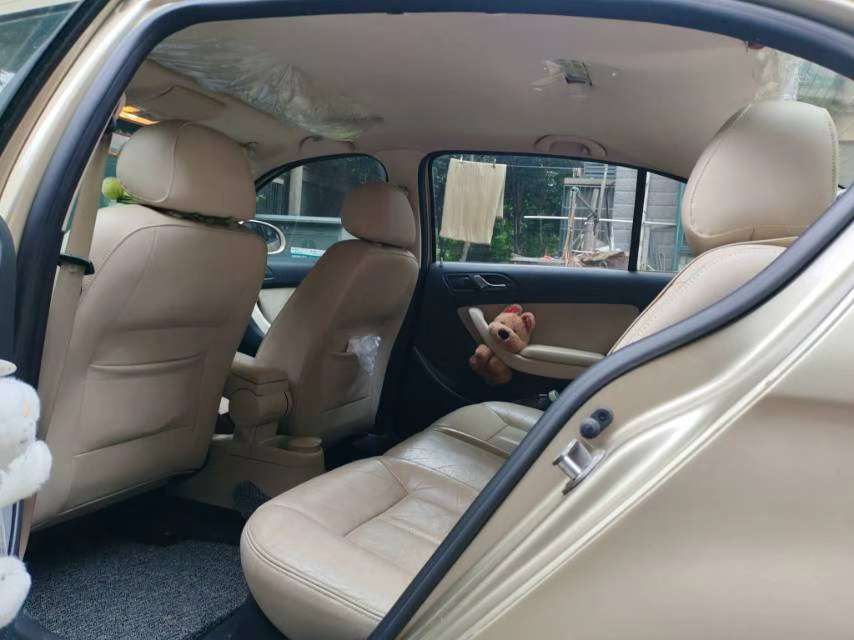 Volkswagen Lavida 6