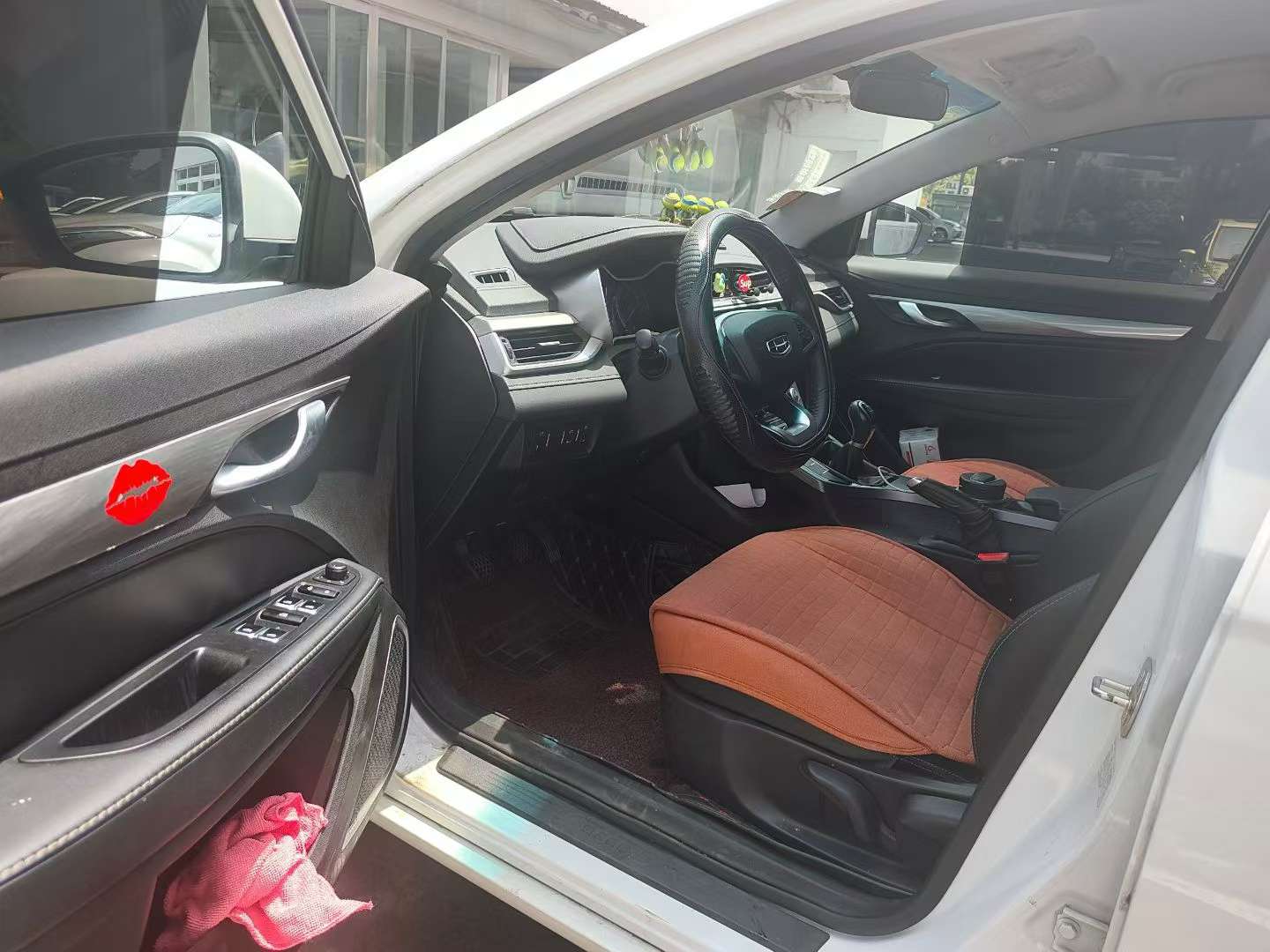 Geely Emgrand 2020 1.5L Manual Comfort 8