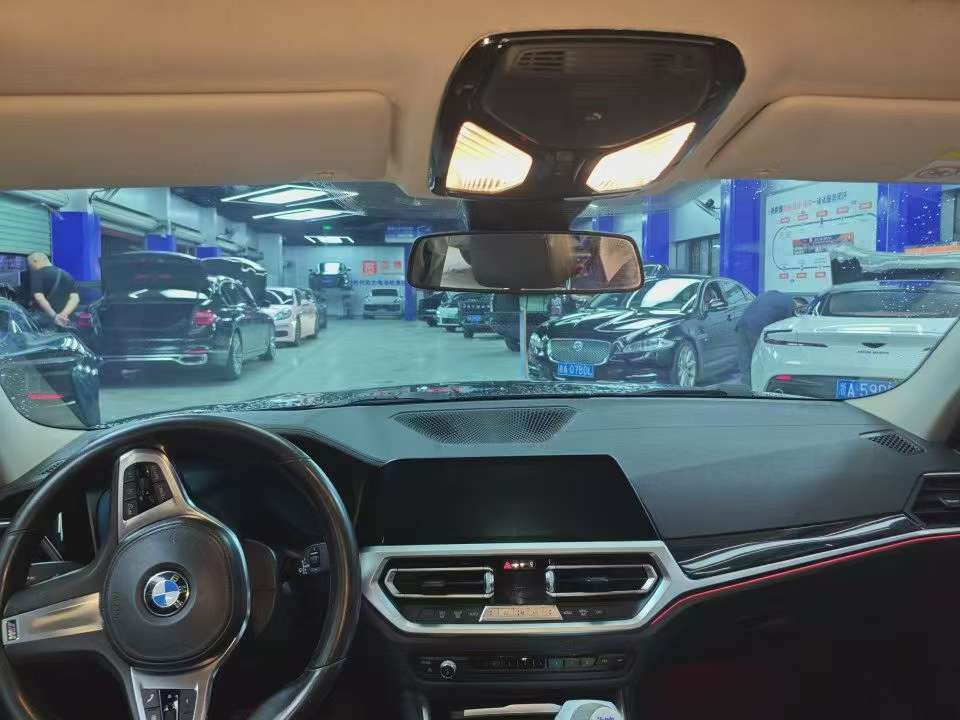 BMW 3 Series 2020 325Li M Sport Package 4