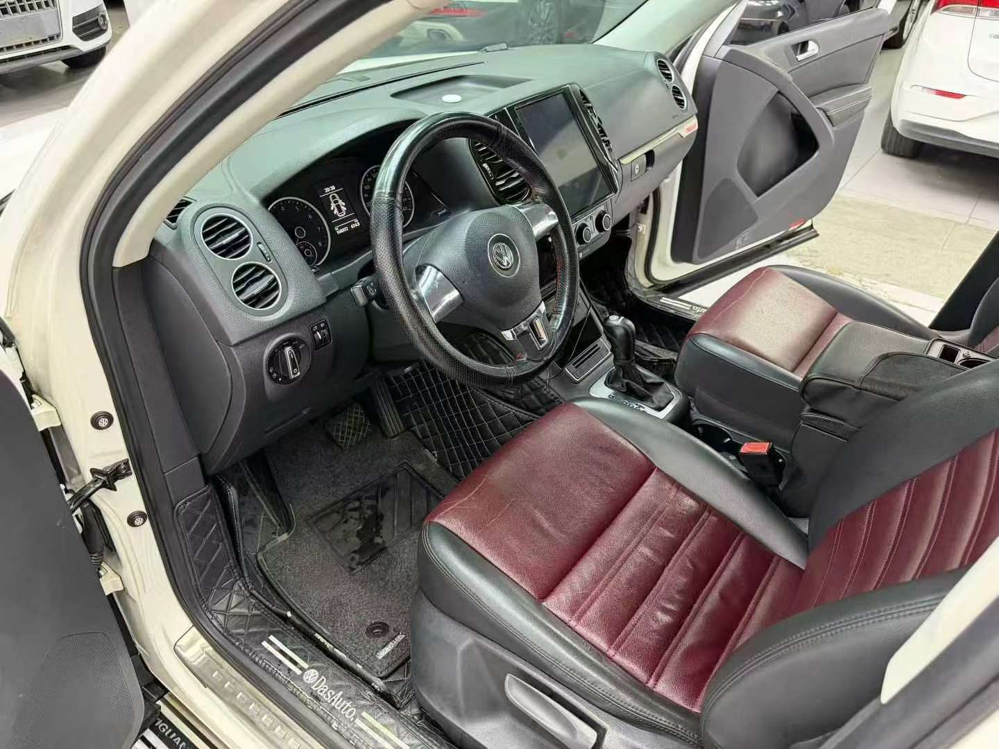 Roewe i5 8