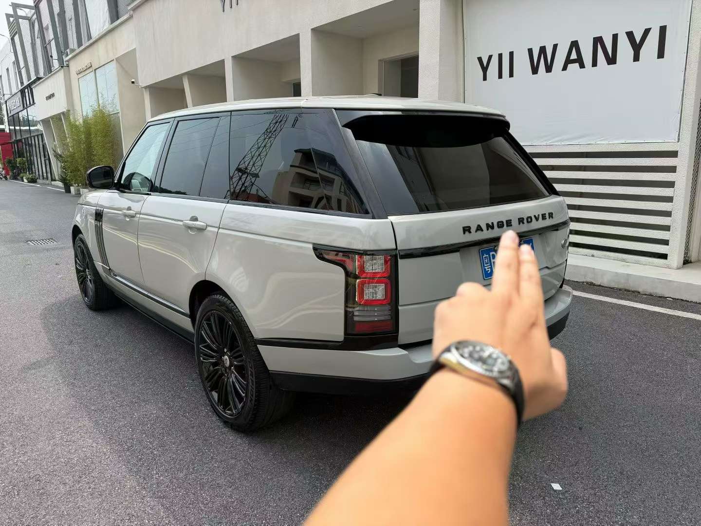 Land Rover Range Rover 3.0T Gasoline High Trim 3
