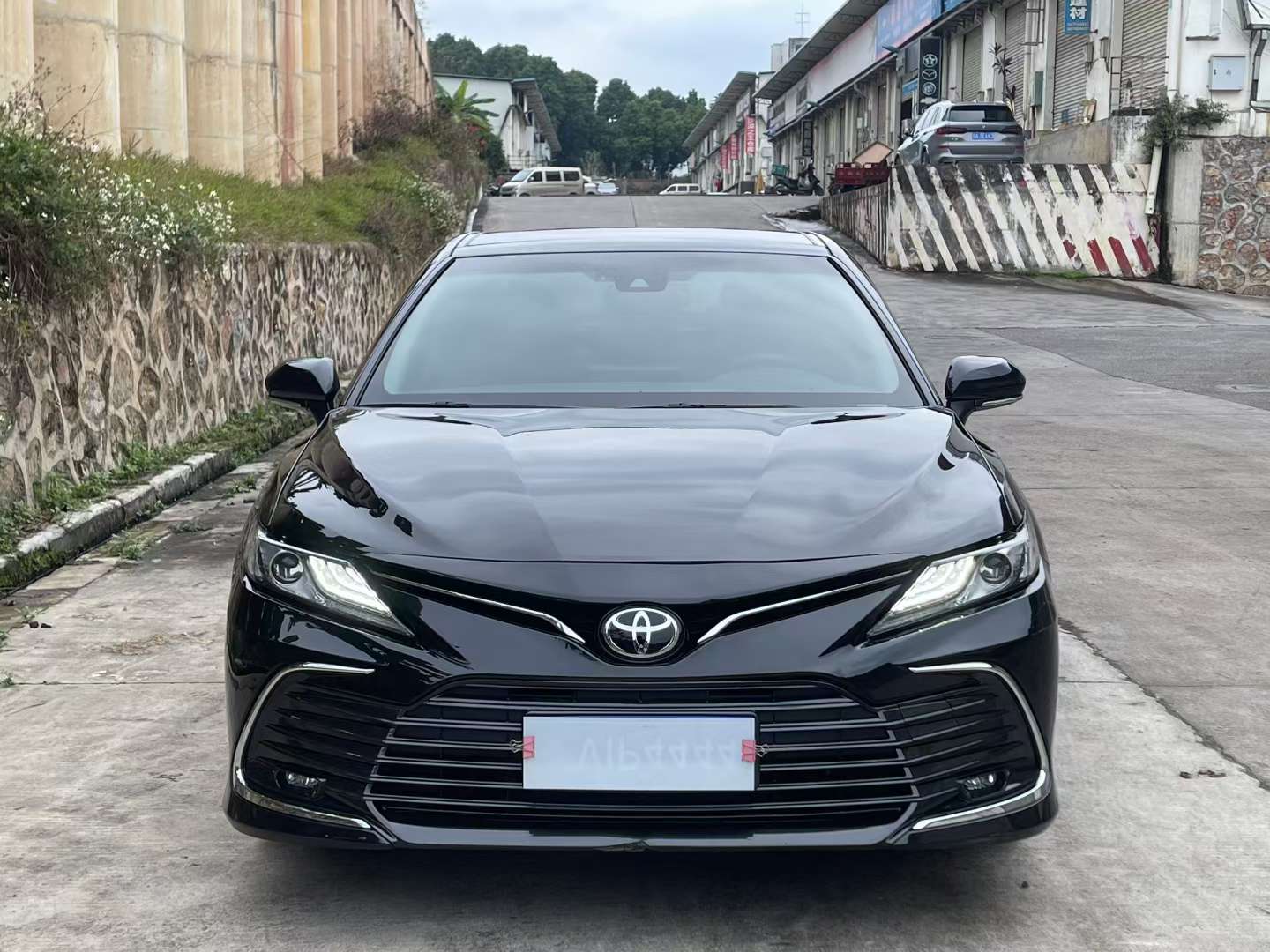 Toyota Camry 2021 2.5G Luxury 2