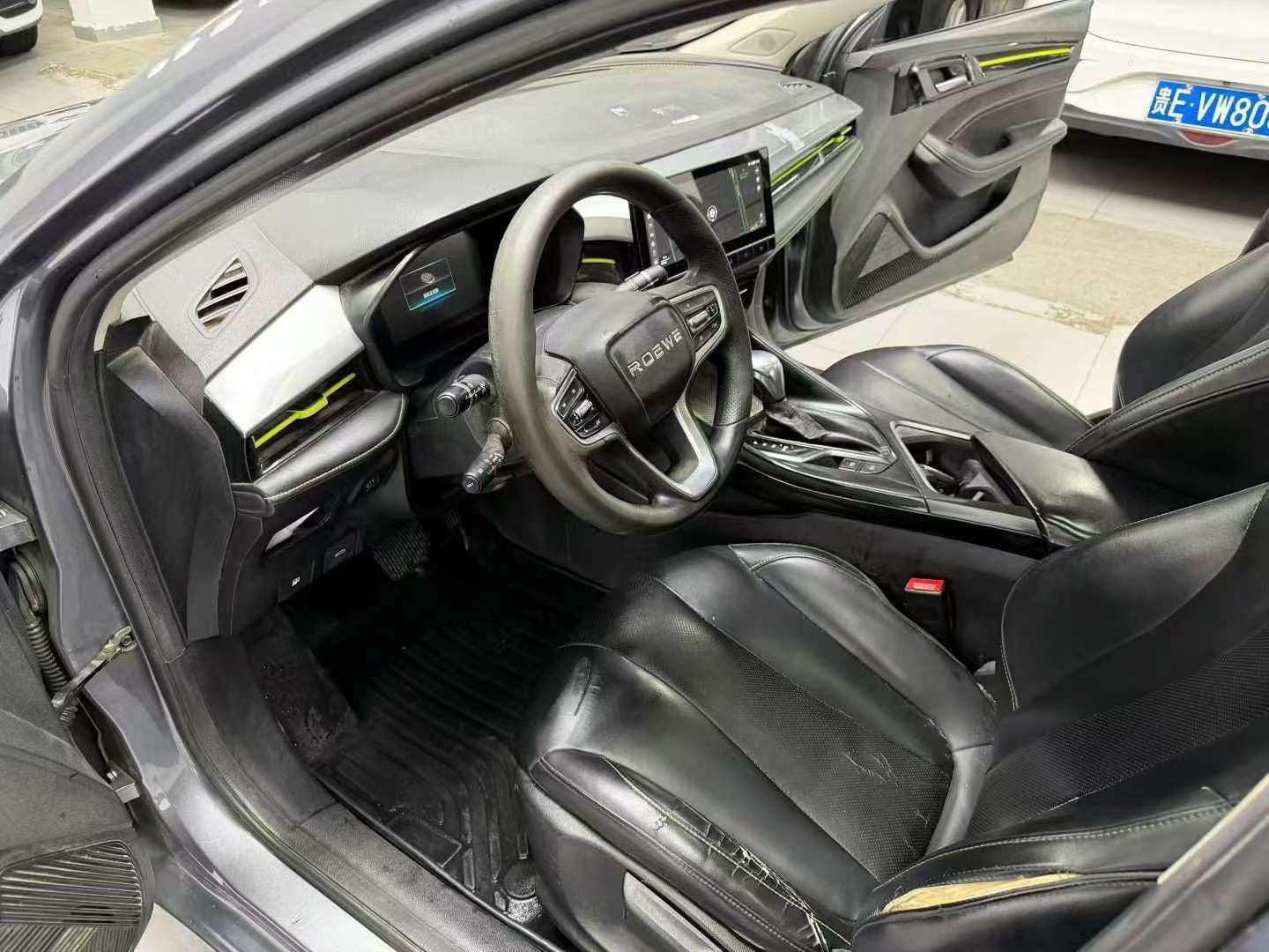 Roewe i5 2