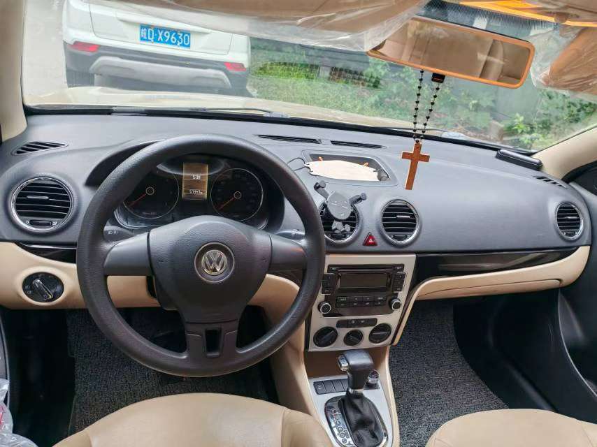Volkswagen Lavida 5