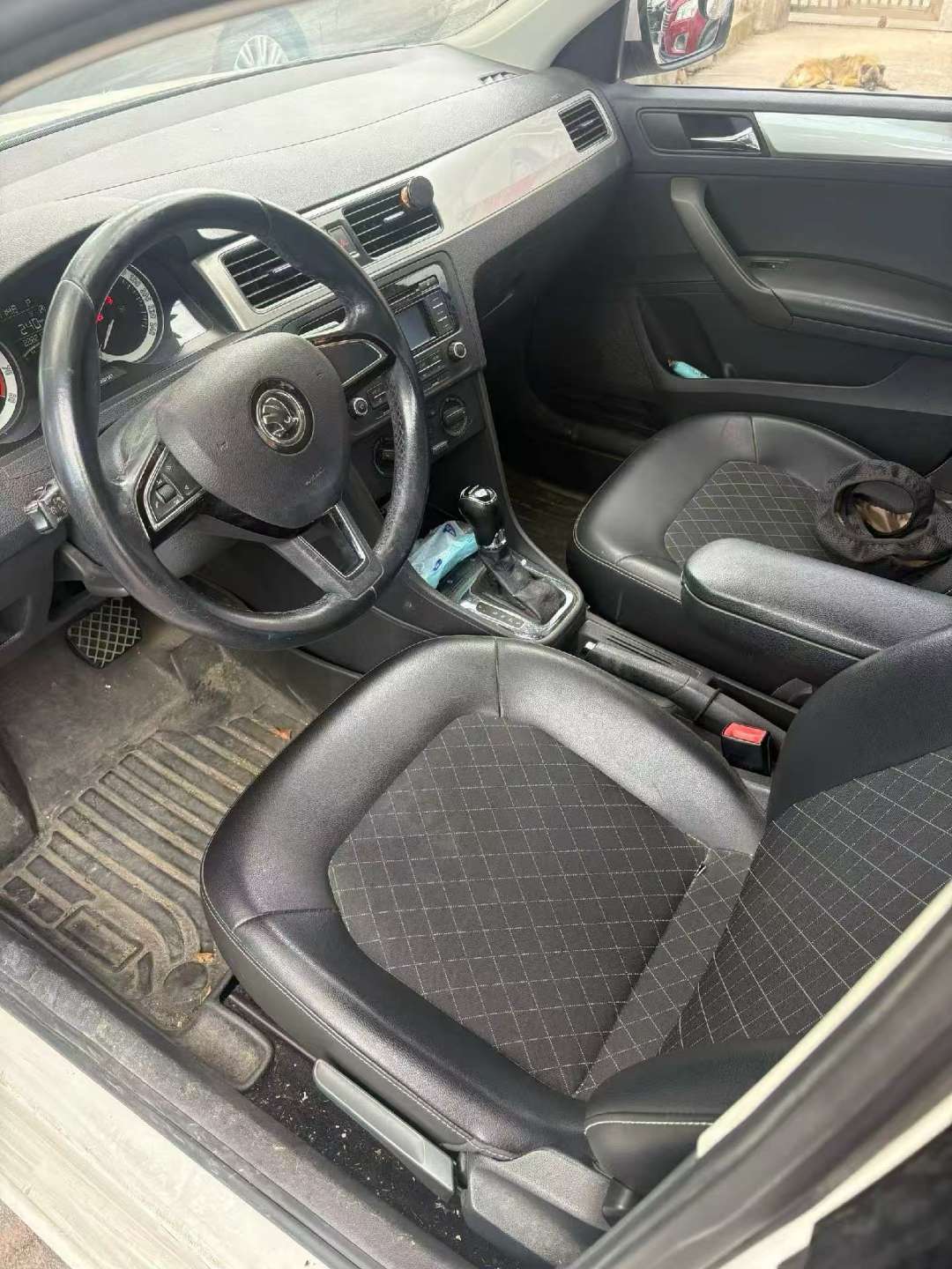 Skoda Rapid 5