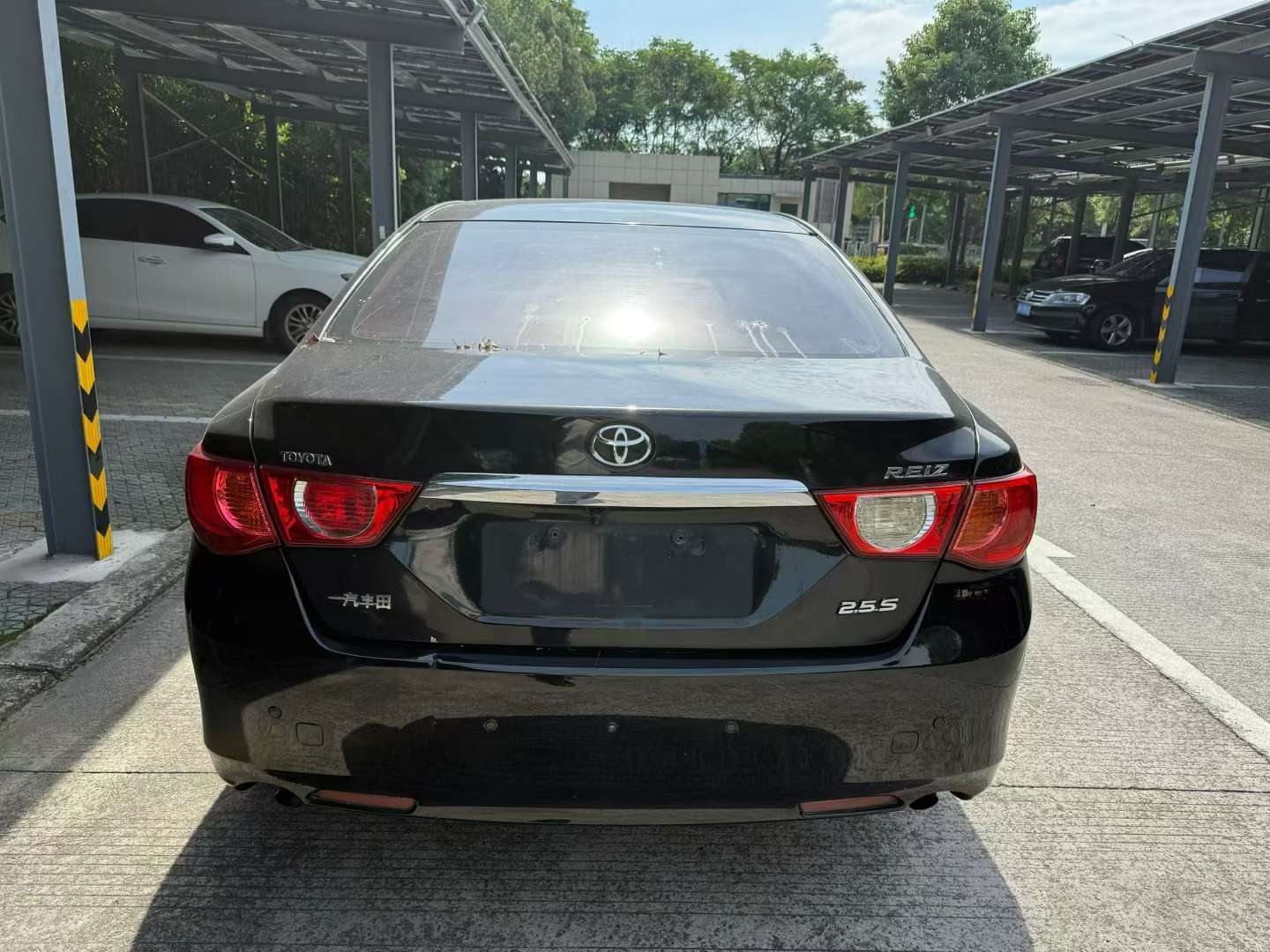 Toyota Reiz 6