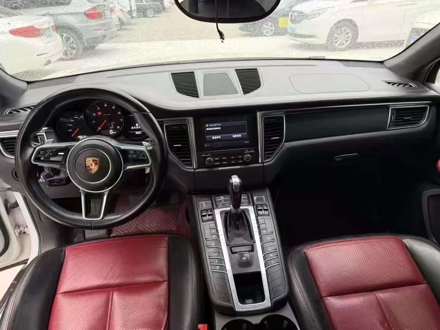 Porsche Macan 2017 2.0T 5