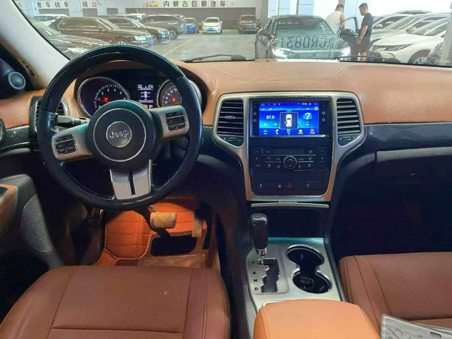 Jeep Grand Cherokee 2012 3.6L Automatic High Spec with Lift Kit 6