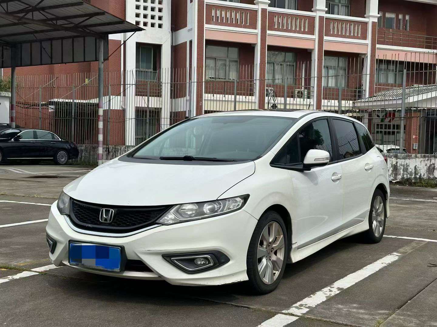 Honda Jade 1.8L 5-Seat Automatic Elite Edition