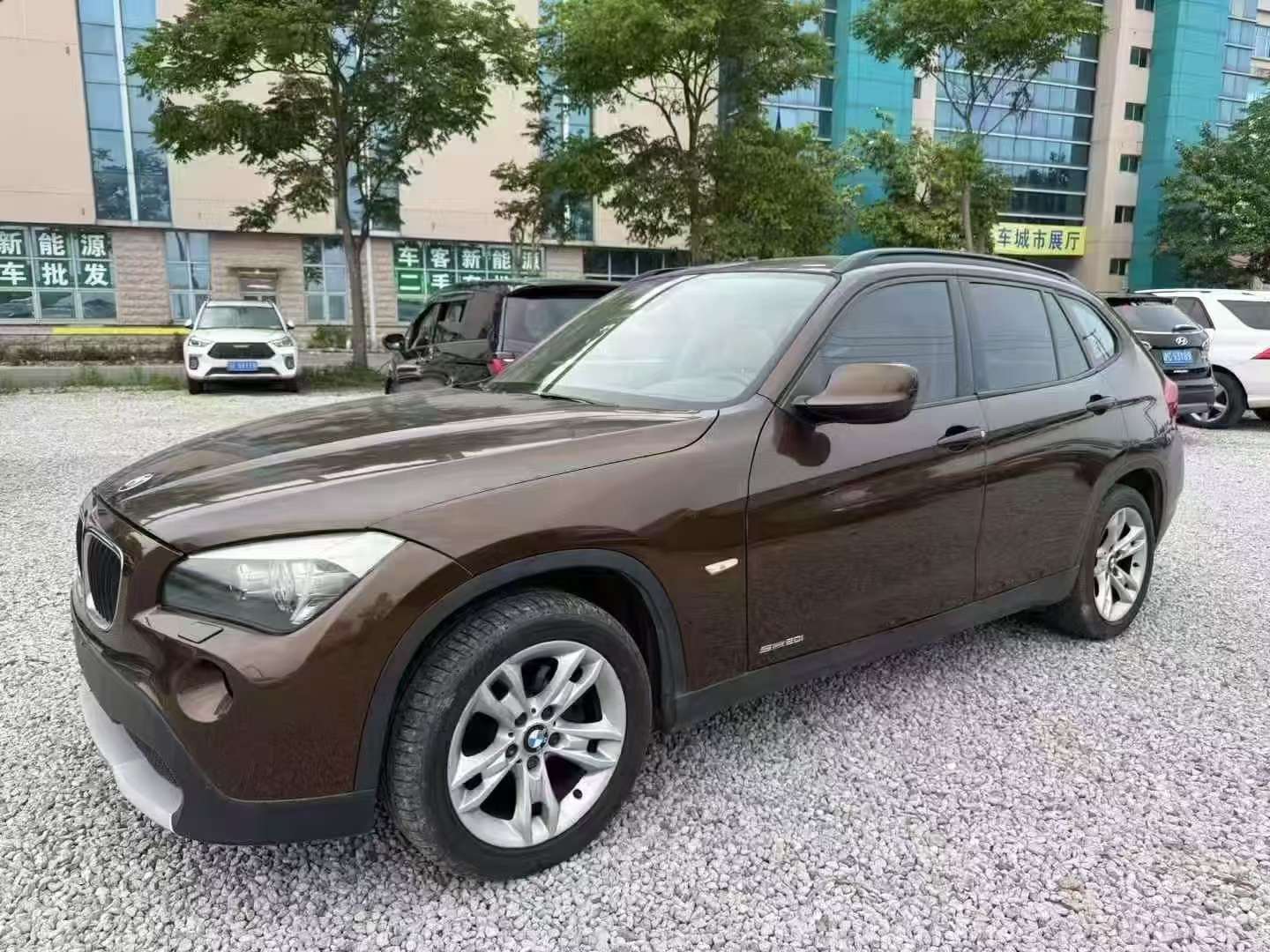 BMW X1 2.0T Panoramic Sunroof Leading Edition
