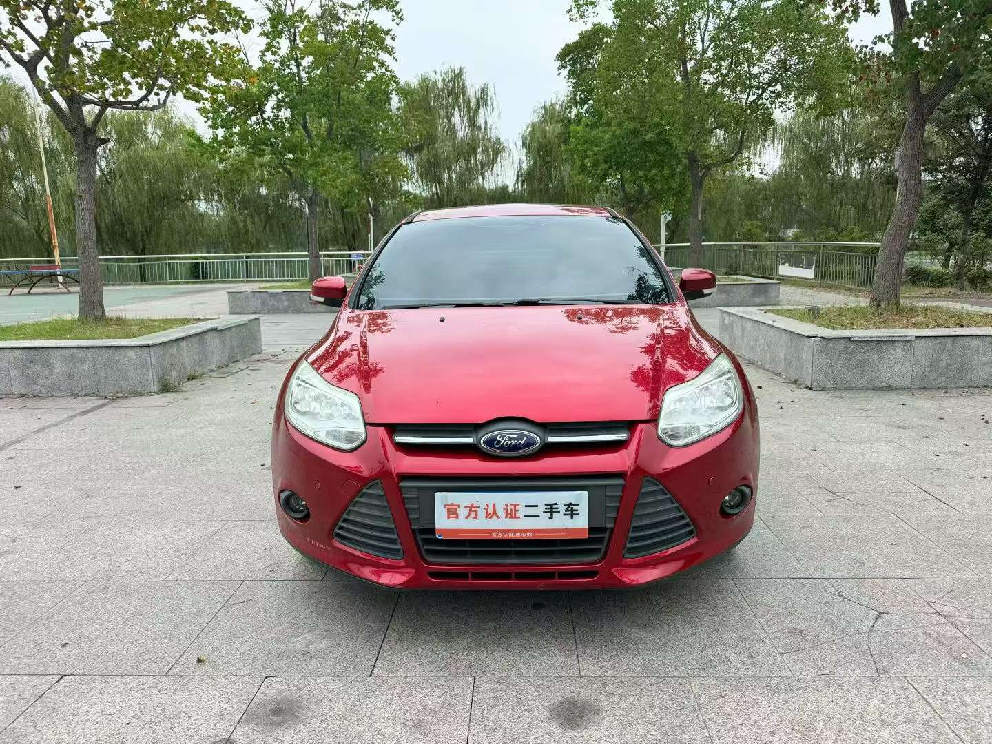 Ford Focus Focus 1.6L Automatic 2