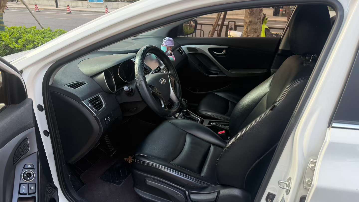 Hyundai Elantra 1.6L Automatic Limited 2